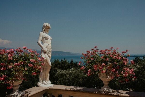 Beautiful Destination Wedding in Lake Garda